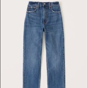 Abercrombie & Fitch The 90’s Straight Ultra High Rise Jean